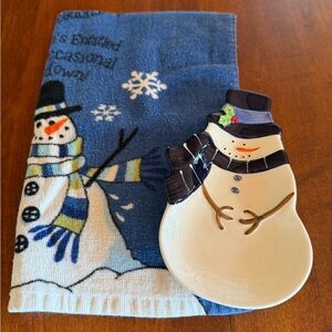 Canterbury’s Potteries LTD Shaped Ceramic Dish Spoon rest & Towel 
7” T 4.5” W.